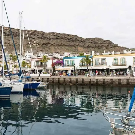 Precioso Yate En El Centro Del * Puerto De Mogan