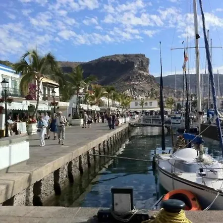 Precioso Yate En El Centro Del * Puerto De Mogan