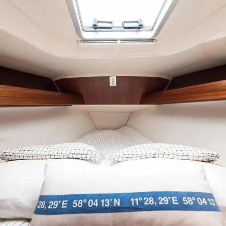 Bateau-hôtel Precioso Yate En El Centro Del *